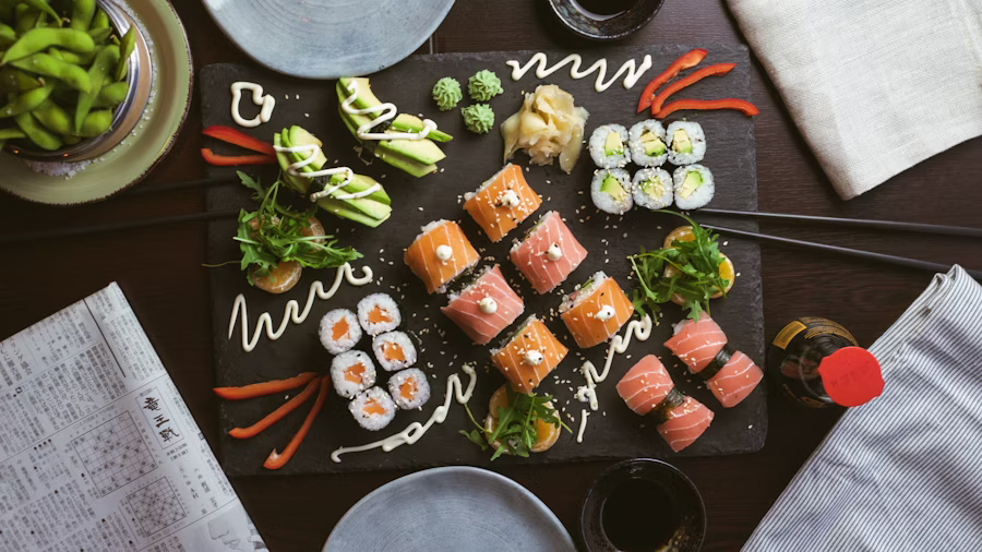 Aburi Salmon Roll